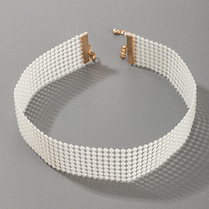 Chic Wide Geometric Pearl Necklace for Women - Elegant Minimalist Neck Chain Accessory