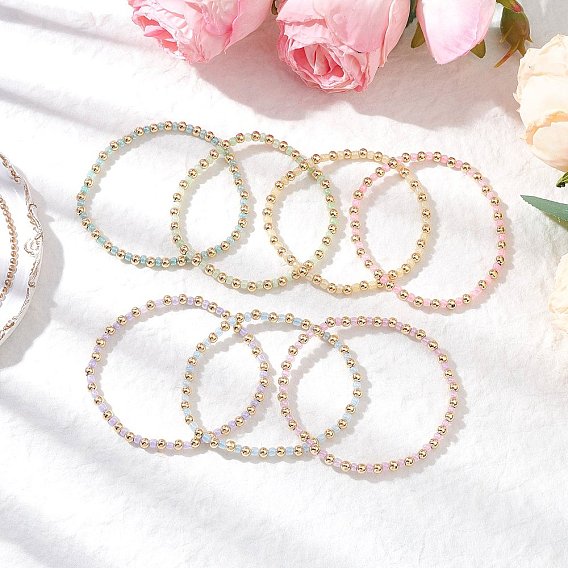 Женские браслеты из стеклянных и латунных бусин в богемном стиле