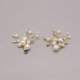Decoración de zapatos de perlas, con fornituras de aleación de platino y cabujones de strass de cristal, flor