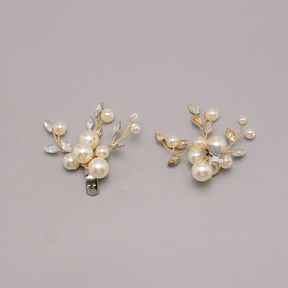 Décoration de chaussures en perles, avec apprêts en alliage de platine et cabochons de strass en cristal, fleur