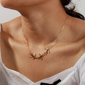 Minimalist Metal Bird Necklace for Women - Sexy Collarbone Chain with Personality and Style