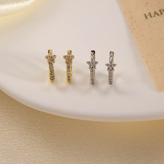 Латунные серьги-кольца из прозрачного кубического циркония, цветок