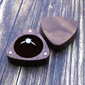 Cajas de almacenamiento de anillo de madera, con cierres magnéticos y terciopelo en el interior, triángulo