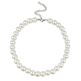 Vintage Fashion Pearl Necklace - Minimalist, Elegant, Versatile Pearl Choker for Women.