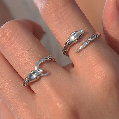 Hip-hop biting tail snake-shaped ring female retro fashion personality rose S925 silver open ring stacked index finger ring tide