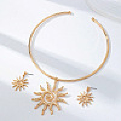 Ensemble collier ras-de-cou et boucles d'oreilles pendantes en alliage avec pendentif soleil pour femme