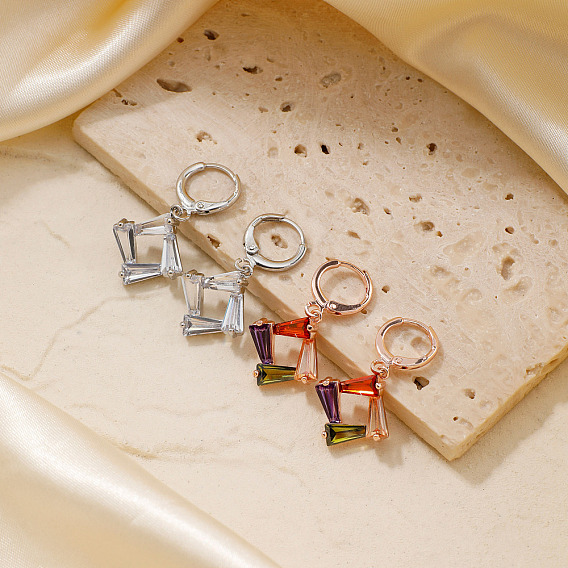 Шикарные минималистичные геометрические серьги-кольца из латуни с прозрачным кубическим цирконием в форме ромба, элегантные полые цветные аксессуары для ушей