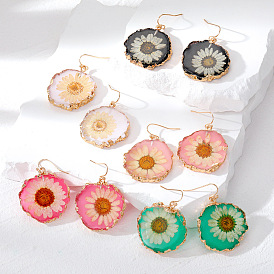 Charming Daisy Dried Flower Earrings - Irregular Resin Floral Drops, Sweet Girl Ear Accessories.