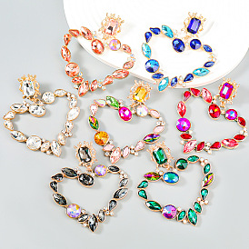 Sparkling Heart-shaped Earrings with Full Rhinestone for Women, European and American Style Jewelry