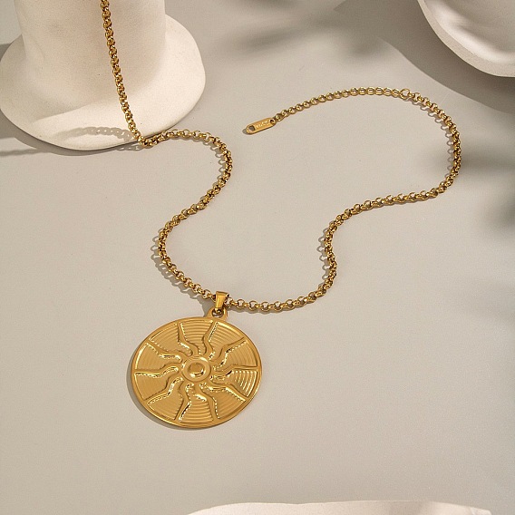304 Женские колье из нержавеющей стали с плоским круглым кулоном в виде солнца, ионное покрытие (ip), без кадмия, без никеля и без свинца