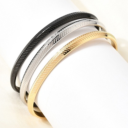 304 bracelets à manchette ouverte texturés en acier inoxydable pour femmes, placage ionique (ip)