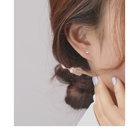 S999 изящные серебряные серьги-гвоздики, кубические