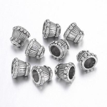 Bouchons en alliage de style tibétain, sans cadmium et sans plomb, cône,  largeur de 9 mm, Longueur 8mm, Trou: 2mm