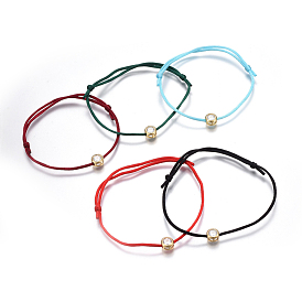 Bracelets de cordes de fil de nylon, avec des perles de zircone cubique micro-pavées en laiton respectueuses de l'environnement, or