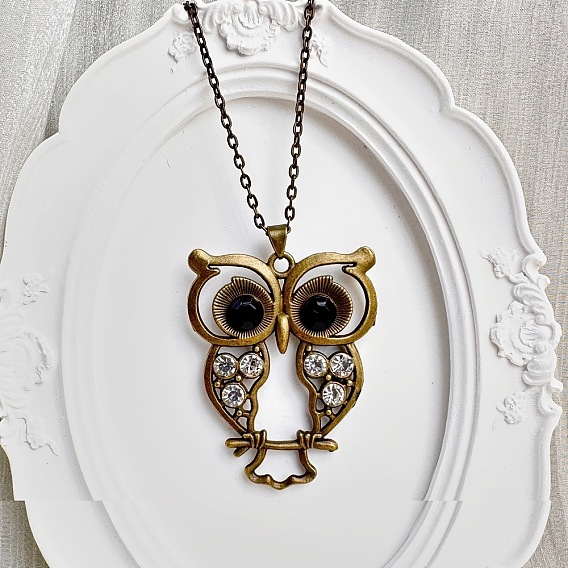 Винтажные подвески в виде совы из сплава со стразами, вырезанные в форме полой фигуры, для женщин.