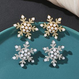 Серьги-гвоздики из латуни с микропаве из кубических цирконий в форме снежинки, с пластиковой жемчужины, стойки покрытие, долговечный, без кадмия и без свинца