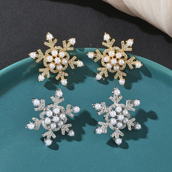 Серьги-гвоздики из латуни с микропаве из кубических цирконий в форме снежинки, с пластиковой жемчужины, стойки покрытие, долговечный, без кадмия и без свинца