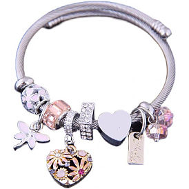 Minimalist Heart Pendant with Metal Elements - Unique Bracelet for Fashionable Women