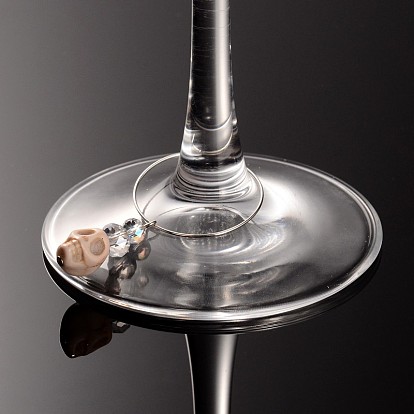 Хэллоуин череп синтетический Howlite бокал прелести, латунь обруч со стеклянными шариками, 61x30 мм