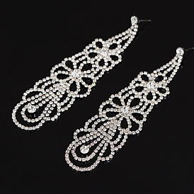 Sparkling Crystal Flower Earrings with Rhinestone Studs - Fashionable and Elegant Jewelry