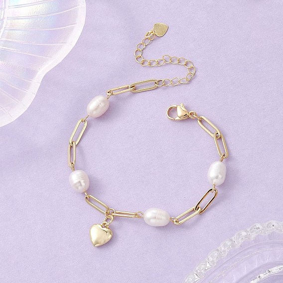 Браслеты с подвесками в виде латунных сердечек и цепочками из скрепок., браслеты из натурального пресноводного жемчуга