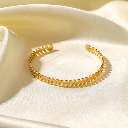 Leaf-shaped Open Bangle Bracelet for Women - 18k Gold Plated Titanium Steel Jewelry
