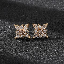 Женские серьги-гвоздики из латуни с микропаве и прозрачным кубическим цирконием, ромб