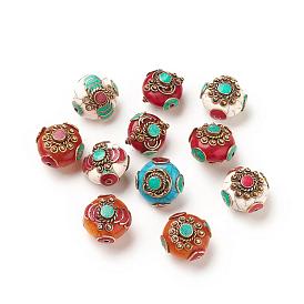 Perles de style tibétain, avec turquoise synthétique, corail synthétique et accessoires en laiton