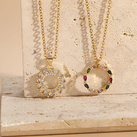 Colorful Zircon Retro Collarbone Chain Necklace with Unique and Luxurious Pendant