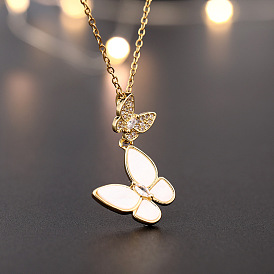Fashionable Vintage Butterfly Pendant Necklace with Copper Zirconia and Gold Plating