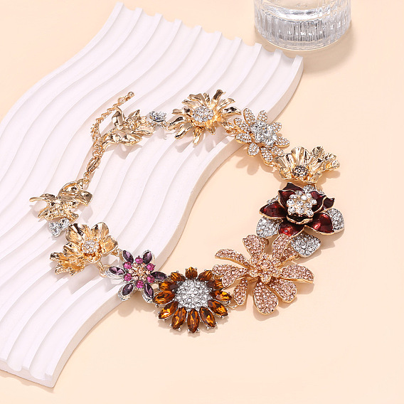 Женские ожерелья-нагрудники из цветочного сплава с разноцветными стразами