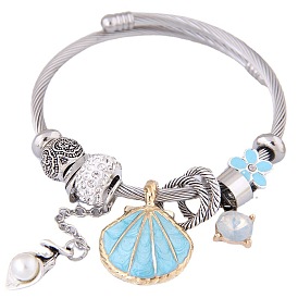 Minimalist Shell Pendant Bracelet with Metal Elements - Unique Multi-Accessory Fashion Jewelry