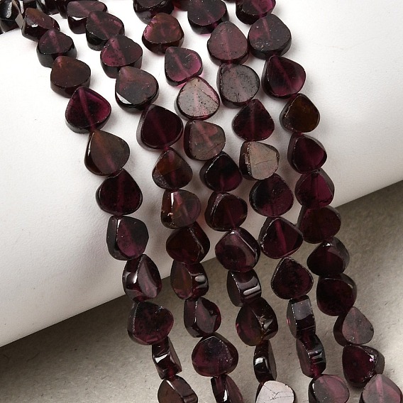 Гранат природный бисер нитей, треугольные