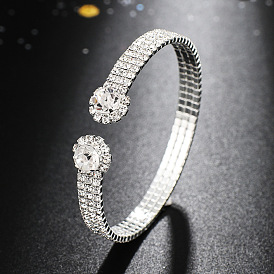 Sparkling Diamond Wire Bangle with Elasticity and Claw Chain Jewelry