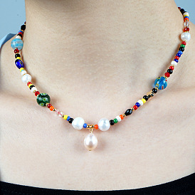 Collier arc-en-ciel de perles d'eau douce naturelles de style bohème pour femmes