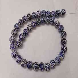 Ручной синий и белый шарики фарфора, круглая с цветком