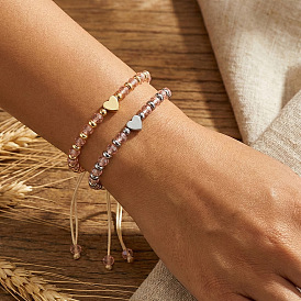 Регулируемые плетеные браслеты из граненого стекла и латунных бусин в форме сердца