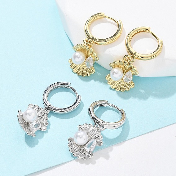 Серьги-кольца из латуни в форме ракушки с микропаве из кубического циркония, с ABS имитации жемчуга, стойки покрытие, долговечный, без свинца и без кадмия