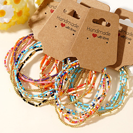 Boho-Armbandset aus Messing und bunten Glasperlen, mehrsträngige, verstellbare und stapelbare Armbänder