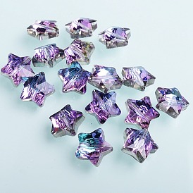 Des billes de verre transparentes, étoiles facettes
