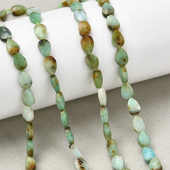 Натуральный халцедон, слеза, граненые