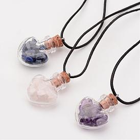 Verre bouteille souhaitant pendentifs en cuir cordon, avec des perles de puces de pierres précieuses naturelles, cœur, 16.54 pouce