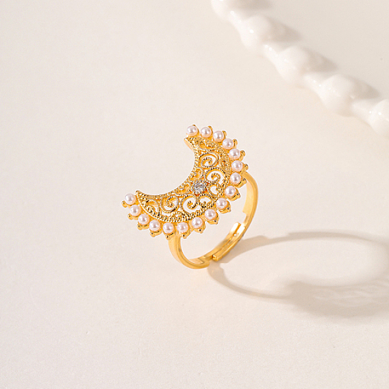 Moon Brass Adjustable Rings, with ABS Imitation Pearl Beads
