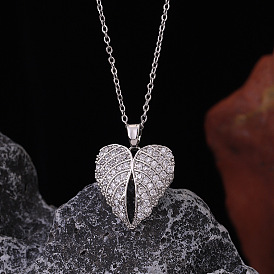Angel Wings Heart Full Diamond Pendant Necklace - Versatile, Stainless Steel Collarbone Chain.
