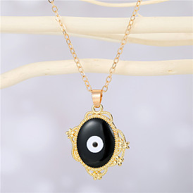 Devil's Eye Necklace: Fashionable and Quirky Resin Pendant on Alloy Collarbone Chain for Women