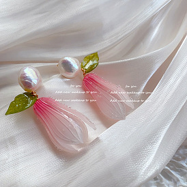 Natural Freshwater Pearl Magnolia Flower Stud Earrings Girly and Refreshing Artistic Earrings