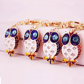 Owl Keychain Metal Pendant for Fashionable Accessory Lovers - 1191