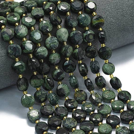 Нити бусин из натуральной зеленой яшмы камбаба, граненый шестиугольный разрез, плоско-круглые, с бисером