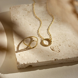 Стильное круглое латунное позолоченное кольцо с цирконием и геометрическим узором - модное заявление