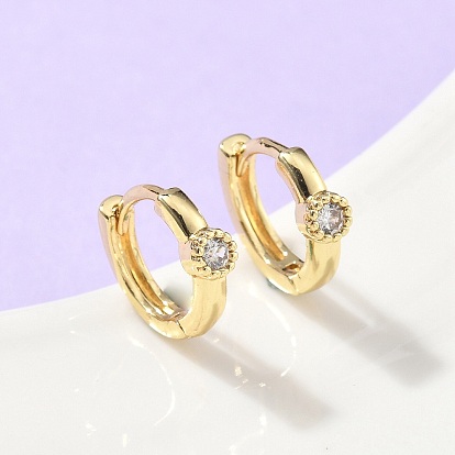Плоские круглые серьги-кольца из латуни с микропаве из прозрачных кубических цирконий, стойки покрытие, долговечный, без кадмия и без свинца